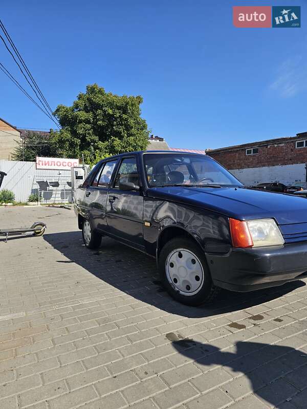 Лифтбек ЗАЗ 1103 Славута 2007 в Черновцах