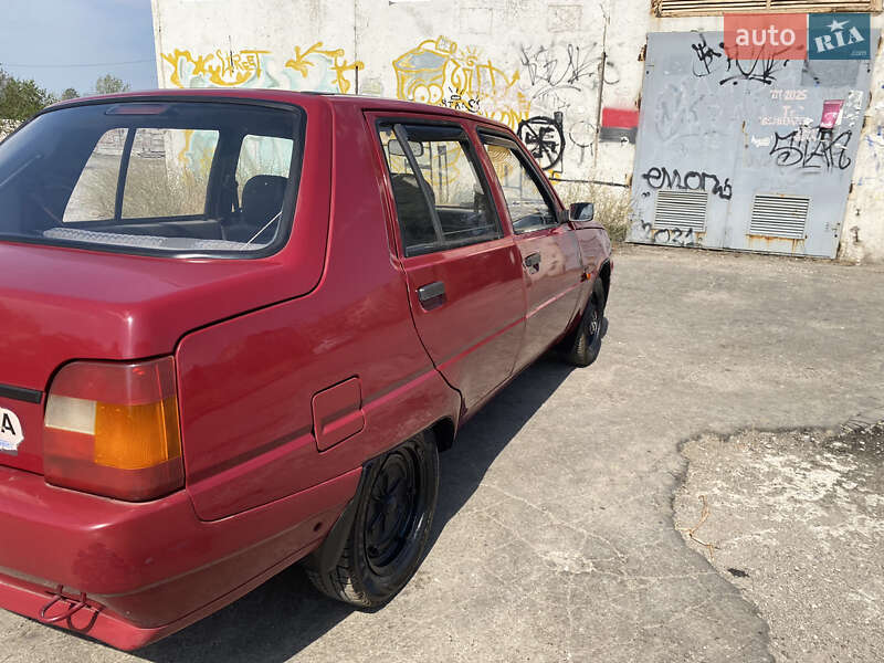Лифтбек ЗАЗ 1103 Славута 2003 в Запорожье