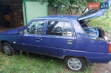 Лифтбек ЗАЗ 1103 Славута 2004 в 