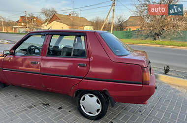 Лифтбек ЗАЗ 1103 Славута 2003 в 