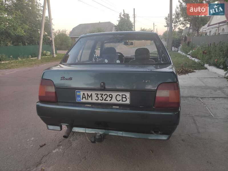 Лифтбек ЗАЗ 1103 Славута 2004 в Коростене