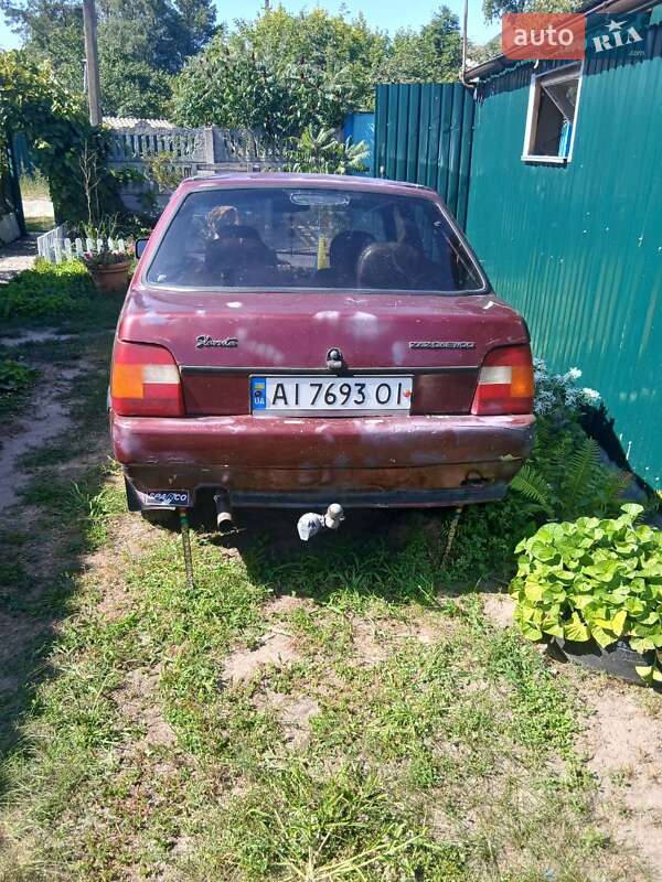 Лифтбек ЗАЗ 1103 Славута 1999 в Вышгороде