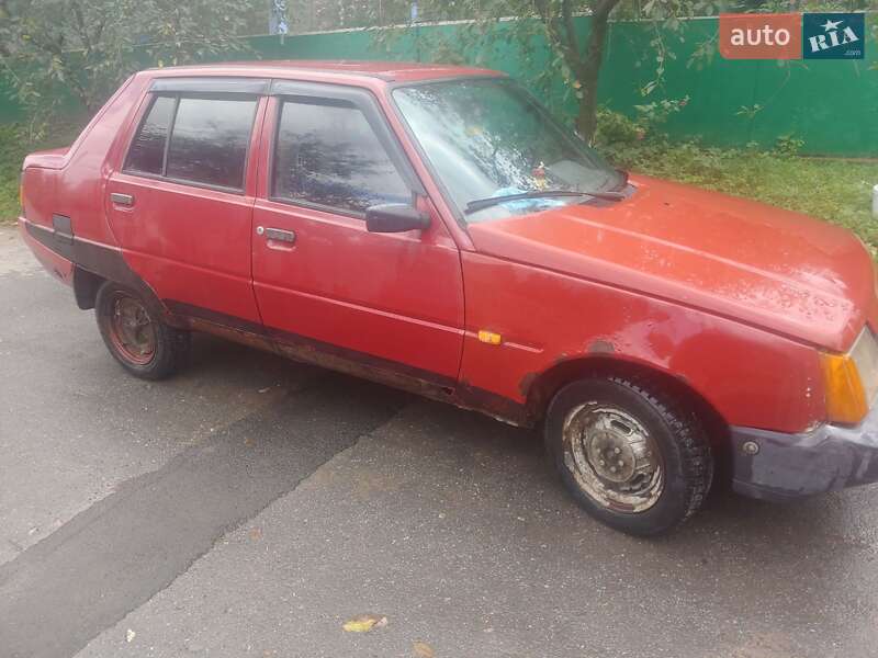 Ліфтбек ЗАЗ 1103 Славута 2006 в Ярмолинцях фото 7 Ліфтбек ЗАЗ 1103 Славута 2006 в Ярмолинцях