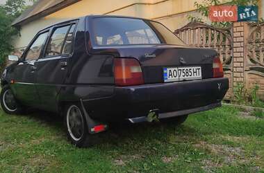 Лифтбек ЗАЗ 1103 Славута 2005 в 