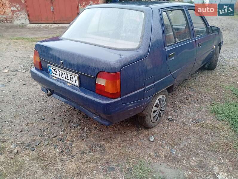 Лифтбек ЗАЗ 1103 Славута 2001 в Нежине
