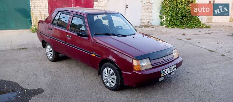 Лифтбек ЗАЗ 1103 Славута 2004 в Южноукраинске