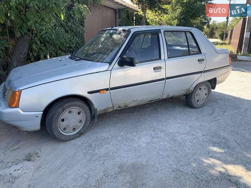 Ліфтбек ЗАЗ 1103 Славута 2005 в Запоріжжі