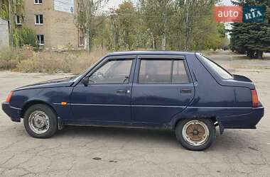 Лифтбек ЗАЗ 1103 Славута 2007 в 