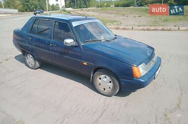 Лифтбек ЗАЗ 1103 Славута 2004 в Каменском
