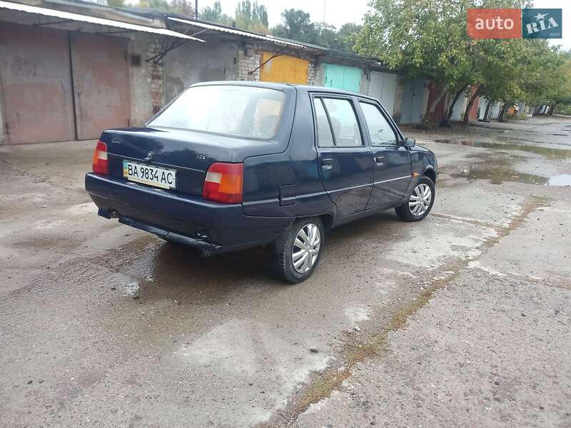 Лифтбек ЗАЗ 1103 Славута 2006 в Южноукраинске