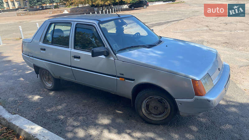 Лифтбек ЗАЗ 1103 Славута 2003 в Ольшанке