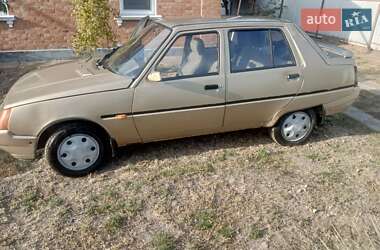 Лифтбек ЗАЗ 1103 Славута 2002 в Лохвице