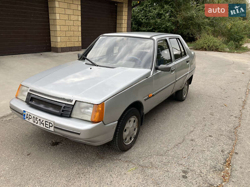 Лифтбек ЗАЗ 1103 Славута 2004 в Запорожье фото 5 Лифтбек ЗАЗ 1103 Славута 2004 в Запорожье