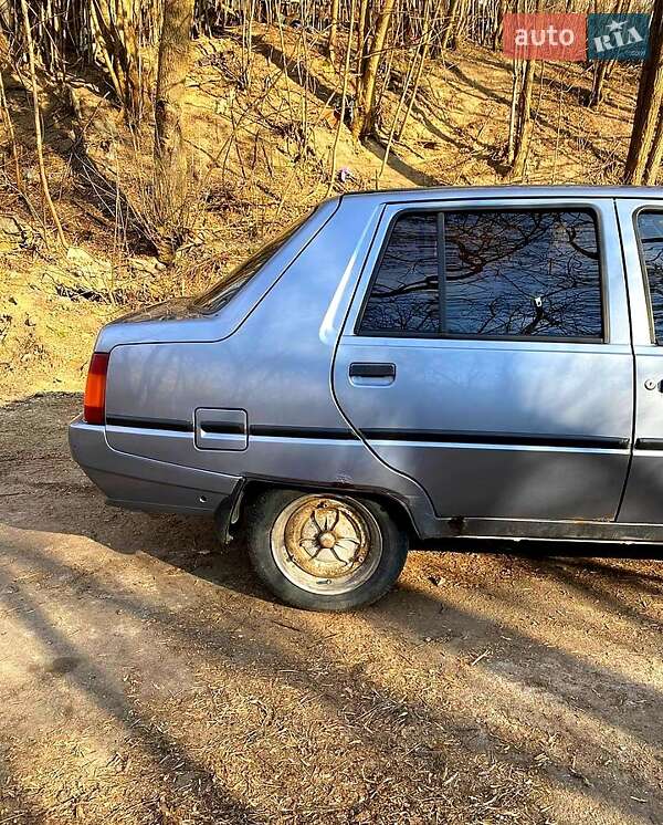 Лифтбек ЗАЗ 1103 Славута 2006 в Житомире
