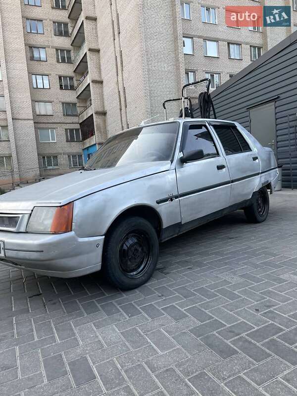 Ліфтбек ЗАЗ 1103 Славута 2003 в Запоріжжі