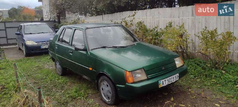 Лифтбек ЗАЗ 1103 Славута 2004 в 