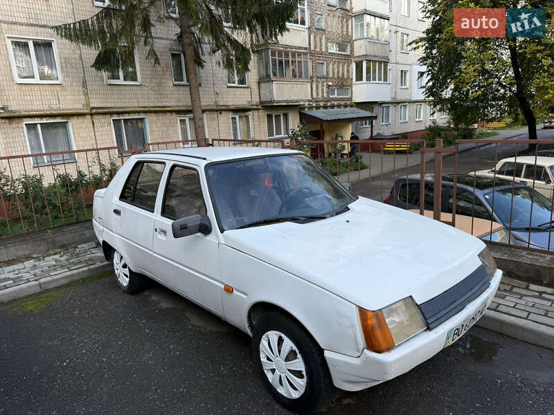 Лифтбек ЗАЗ 1103 Славута 2005 в Тернополе фото 3 Лифтбек ЗАЗ 1103 Славута 2005 в Тернополе