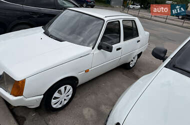 Лифтбек ЗАЗ 1103 Славута 2005 в 