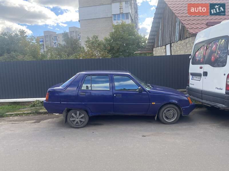 Лифтбек ЗАЗ 1103 Славута 2007 в Могилев-Подольске