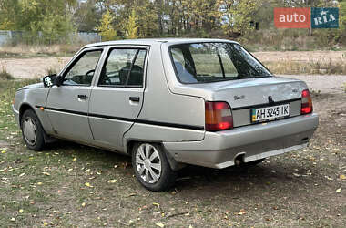 Лифтбек ЗАЗ 1103 Славута 2006 в 