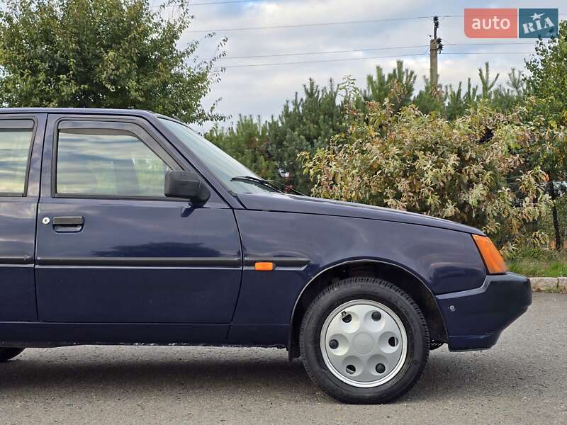 Лифтбек ЗАЗ 1103 Славута 2005 в Хмельницком