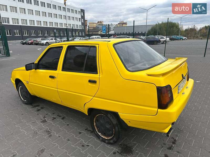 Лифтбек ЗАЗ 1103 Славута 2002 в Киеве фото 5 Лифтбек ЗАЗ 1103 Славута 2002 в Киеве