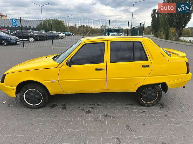 Лифтбек ЗАЗ 1103 Славута 2002 в Киеве фото 9 Лифтбек ЗАЗ 1103 Славута 2002 в Киеве