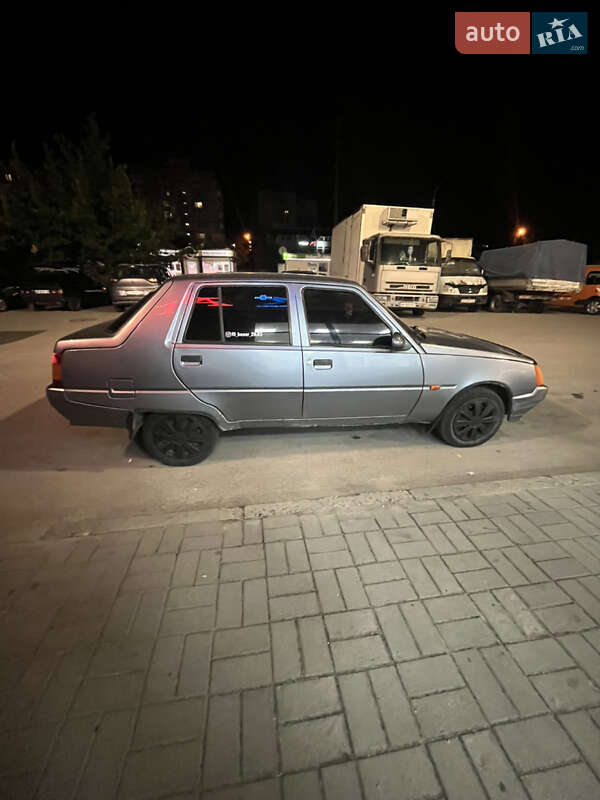 Лифтбек ЗАЗ 1103 Славута 2006 в Запорожье