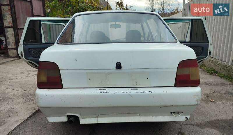 Лифтбек ЗАЗ 1103 Славута 2002 в Полтаве фото 4 Лифтбек ЗАЗ 1103 Славута 2002 в Полтаве