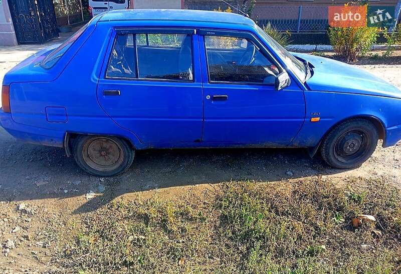 Лифтбек ЗАЗ 1103 Славута 2000 в Татарбунарах фото 3 Лифтбек ЗАЗ 1103 Славута 2000 в Татарбунарах