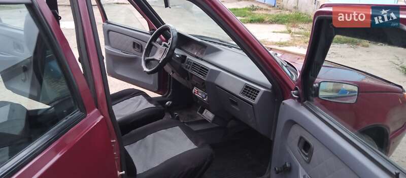 Лифтбек ЗАЗ 1103 Славута 2004 в Южноукраинске фото 3 Лифтбек ЗАЗ 1103 Славута 2004 в Южноукраинске