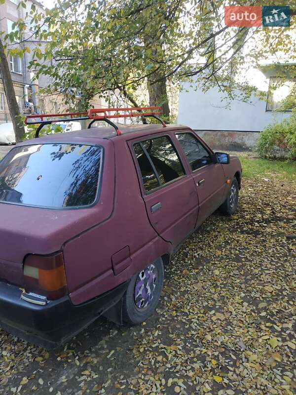 Ліфтбек ЗАЗ 1103 Славута 2004 в Запоріжжі