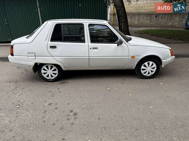 Лифтбек ЗАЗ 1103 Славута 2005 в Тернополе фото 12 Лифтбек ЗАЗ 1103 Славута 2005 в Тернополе