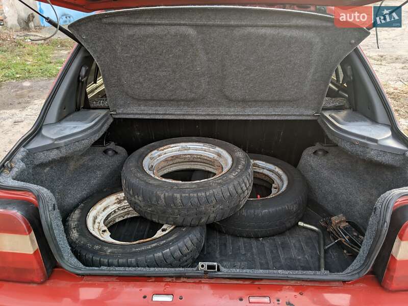 Лифтбек ЗАЗ 1103 Славута 2006 в Ровно