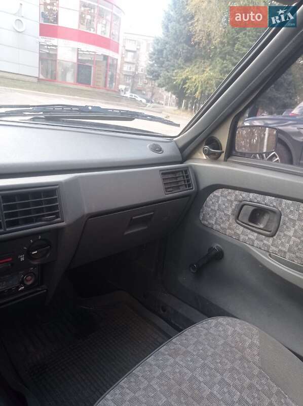 Лифтбек ЗАЗ 1103 Славута 2003 в Днепре фото 2 Лифтбек ЗАЗ 1103 Славута 2003 в Днепре