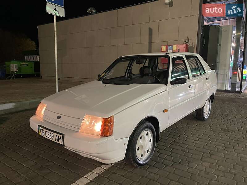 Лифтбек ЗАЗ 1103 Славута 2008 в Чернигове
