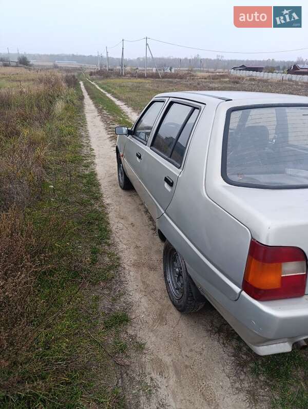 Ліфтбек ЗАЗ 1103 Славута 2006 в Броварах фото 4 Ліфтбек ЗАЗ 1103 Славута 2006 в Броварах