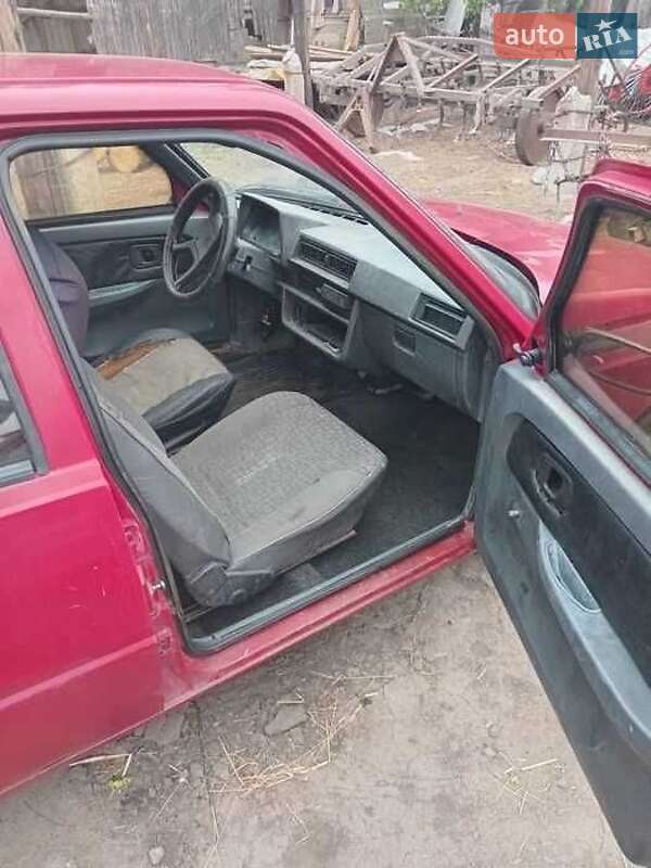 Лифтбек ЗАЗ 1103 Славута 2002 в Романове фото Лифтбек ЗАЗ 1103 Славута 2002 в Романове