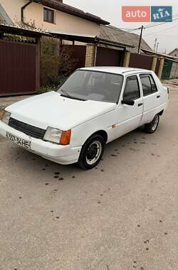 Лифтбек ЗАЗ 1103 Славута 2000 в Запорожье