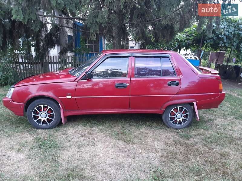 Лифтбек ЗАЗ 1103 Славута 2003 в Харькове фото 2 Лифтбек ЗАЗ 1103 Славута 2003 в Харькове