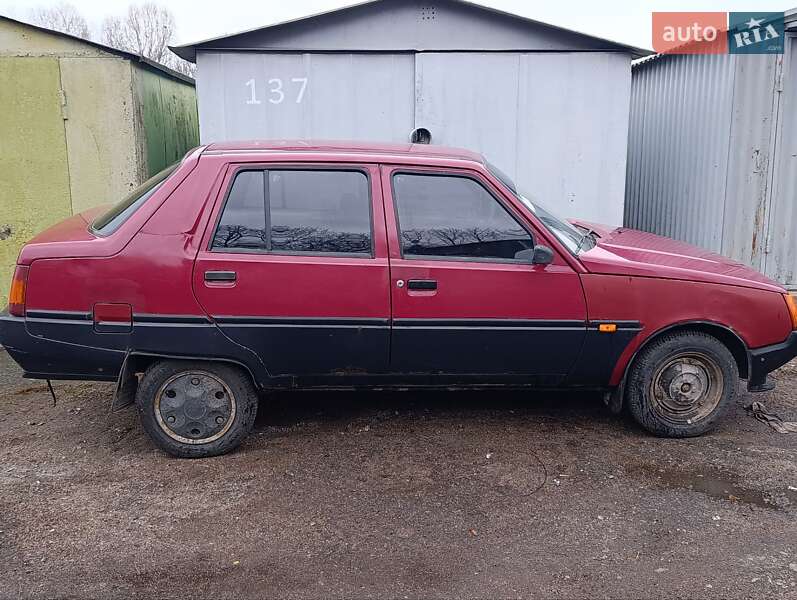 Лифтбек ЗАЗ 1103 Славута 2003 в Житомире