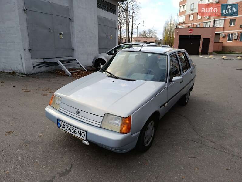 Лифтбек ЗАЗ 1103 Славута 2004 в Харькове фото 9 Лифтбек ЗАЗ 1103 Славута 2004 в Харькове