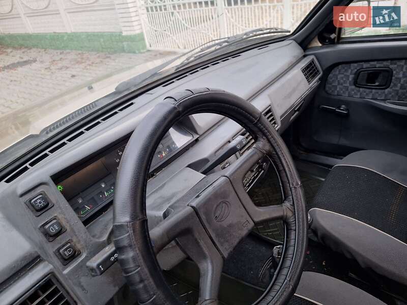 Лифтбек ЗАЗ 1103 Славута 2003 в Черновцах