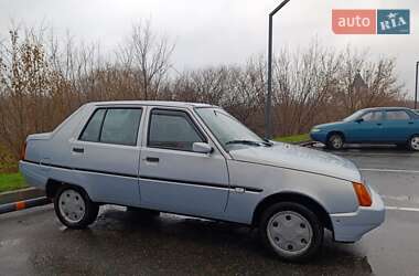 Лифтбек ЗАЗ 1103 Славута 2004 в Харькове