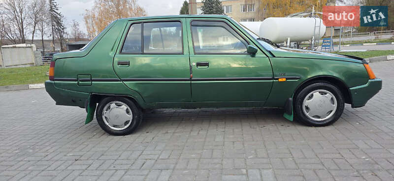 Лифтбек ЗАЗ 1103 Славута 2003 в Тернополе