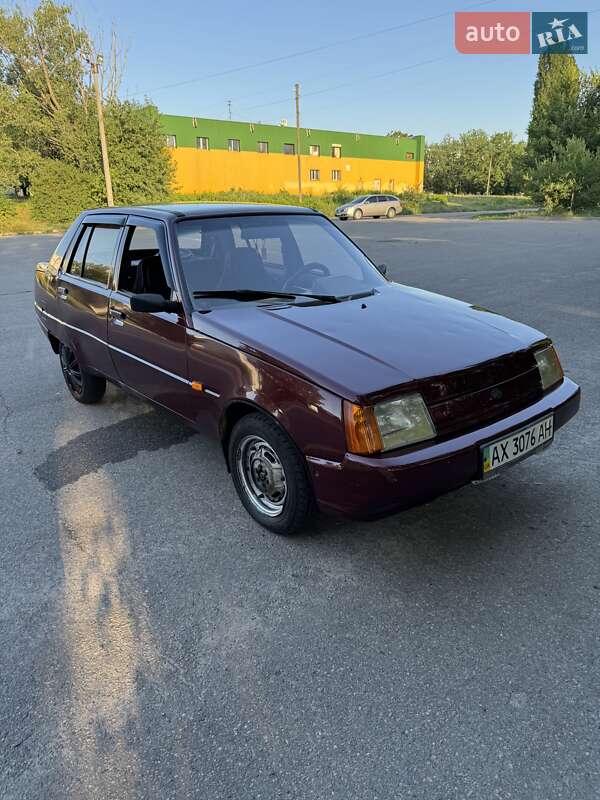 Лифтбек ЗАЗ 1103 Славута 2005 в Харькове фото 6 Лифтбек ЗАЗ 1103 Славута 2005 в Харькове