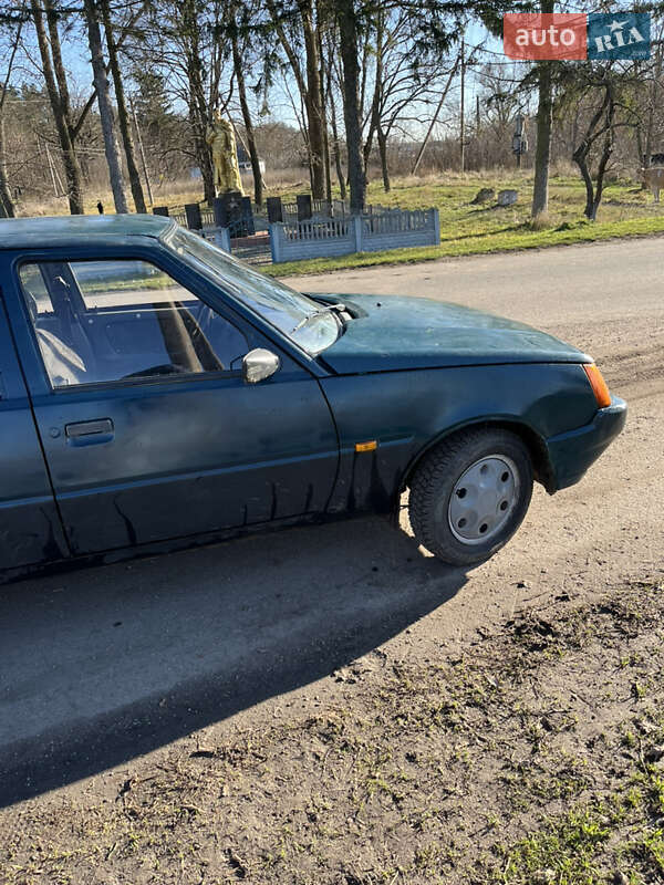 Лифтбек ЗАЗ 1103 Славута 2006 в Сквире