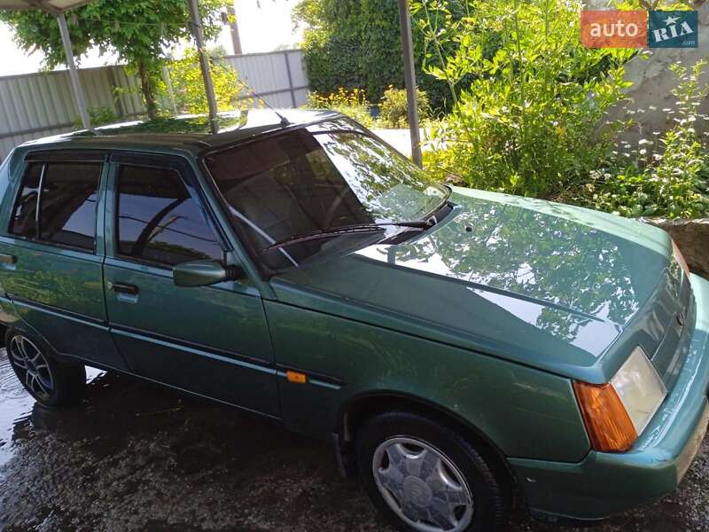 Лифтбек ЗАЗ 1103 Славута 2008 в Запорожье