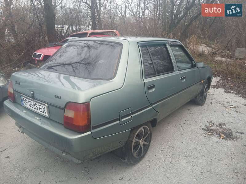 Ліфтбек ЗАЗ 1103 Славута 2006 в Запоріжжі фото 2 Ліфтбек ЗАЗ 1103 Славута 2006 в Запоріжжі