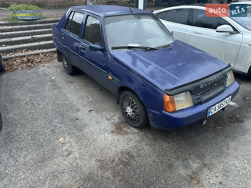 Лифтбек ЗАЗ 1103 Славута 2002 в Черкассах